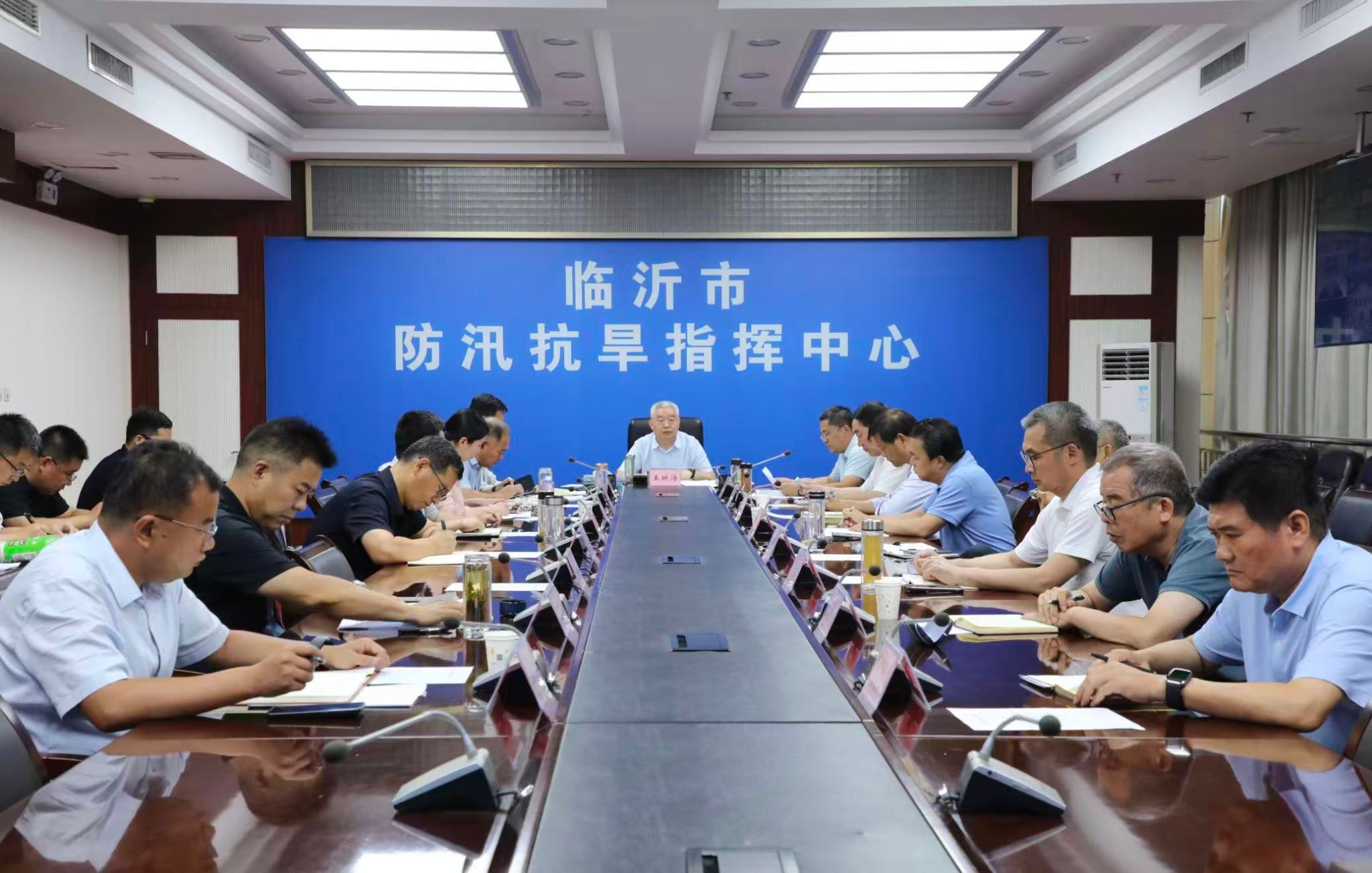 全市防汛抗旱调度会商会议召开